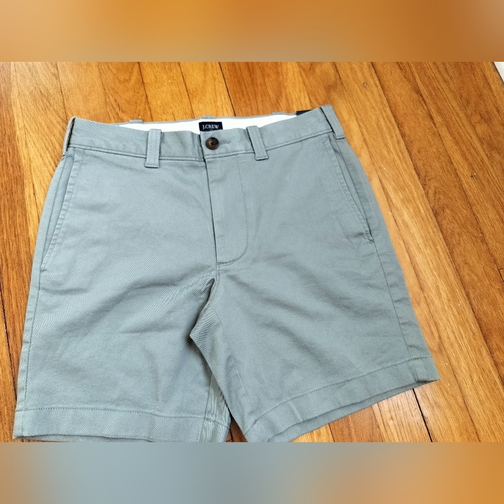 J. Crew Short Women's Clast Twill Chino Color Green Size 28